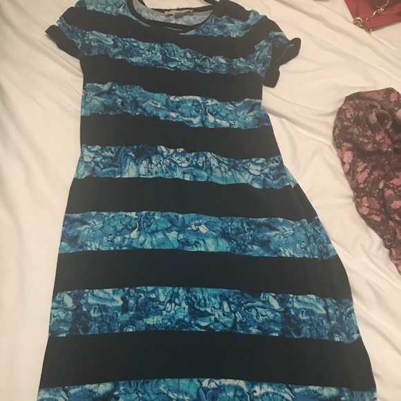 Clothes bundle will negotiate, or sell separate - Picture 7 of 8